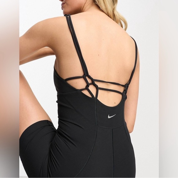 Nike Yoga Luxe Dri-Fit 5 in 1 Jumpsuit Romper size S - Picture 2 of 13